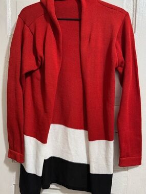 Colorblock Open-Front Red Sweater Cardigan with Shorts